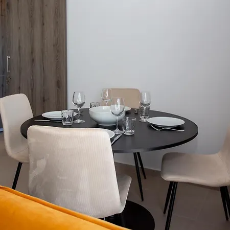 Appartamento Bluestar Limisso